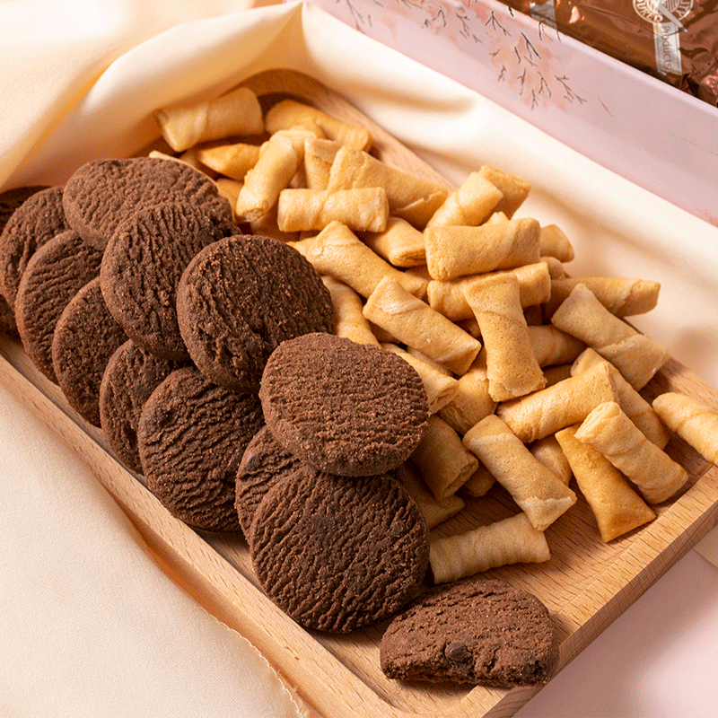 VVKOKO京之映象礼盒装饼干  （巧克力曲奇饼干360g+奶酪味爆浆注心卷（饼干）300g）