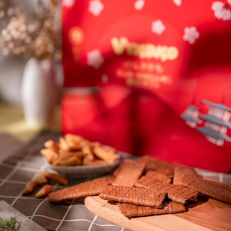 VVKOKO富之山礼盒装饼干  （奶酪味爆浆注心卷（饼干）300g+巧克力味夹心威化薄形卷（饼干）240g）